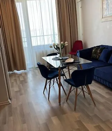 M By The Summerland Apartment *